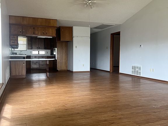 3rd image of 2503 Westminster Dr #2503