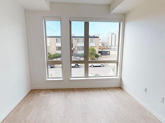 5th image of 3101 W 16th Ave #212