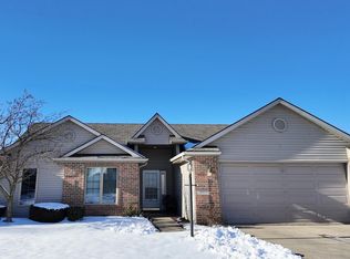 10913 Smokey Ridge Pl, Fort Wayne, IN 46818
