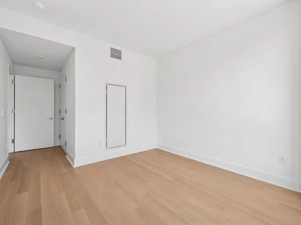 499 President Street image 16 of 36