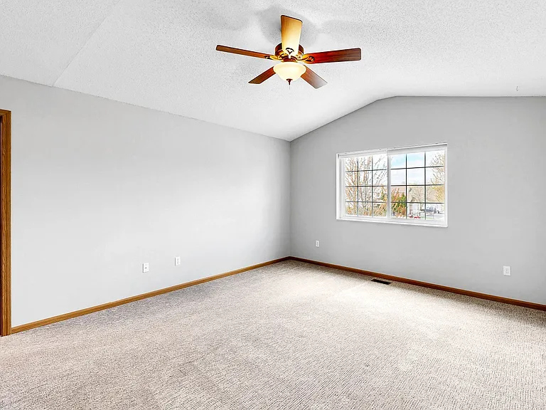 Cedar Pointe Townhomes — Photo 81