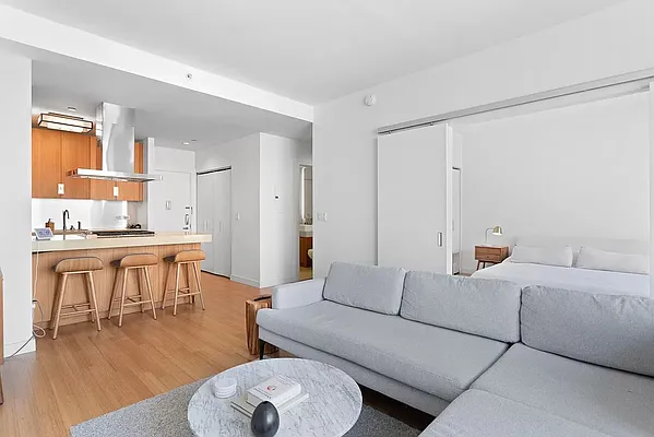 Rented by Oxford Property Group | media 38