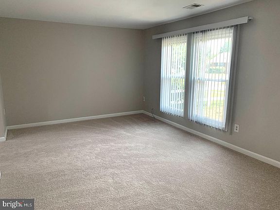 4th image of 1303 Tenbrook Rd