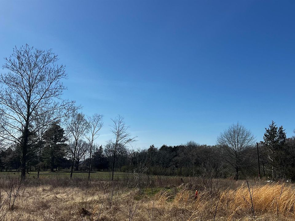 2nd image of 22 Mountain Grove Rd