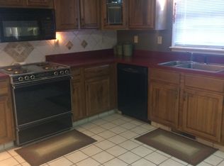 1909 W John St, Champaign, IL 61821