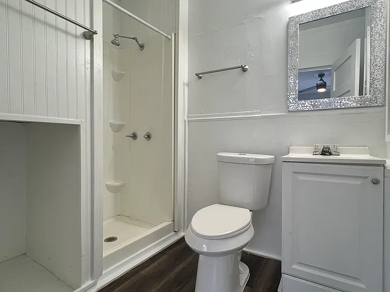 124-126 Wiggins Pl #1 — Photo 22