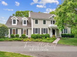 19 Crowne Pond Ln, Wilton, CT 06897