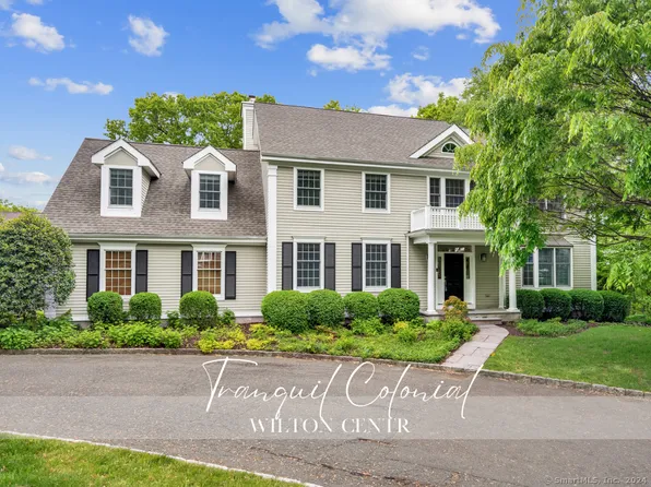 19 Crowne Pond Lane, Wilton, CT 06897