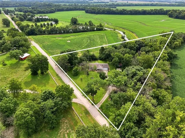 422 NE 500th Rd, Warrensburg, MO 64093