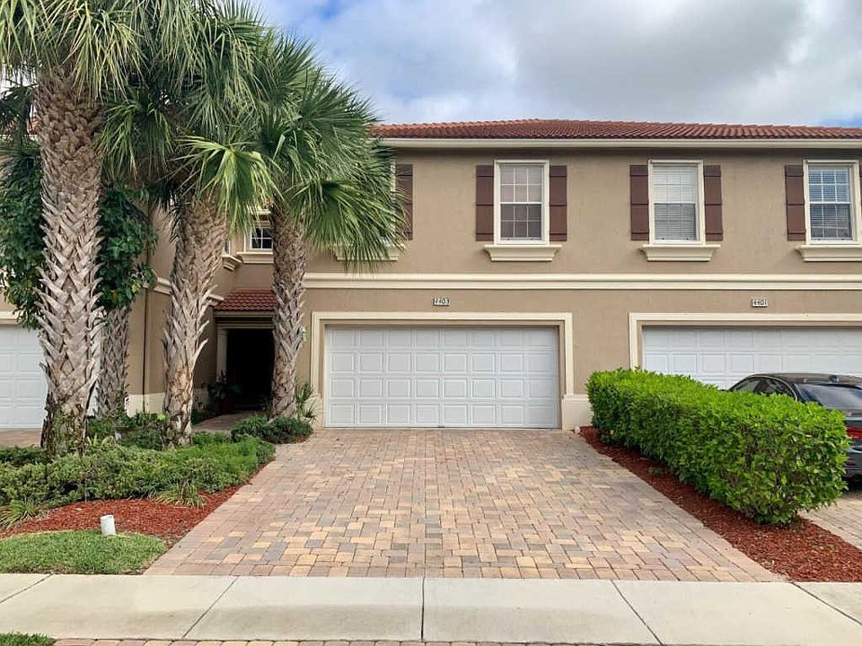 1st image of 4403 Macarthur Palm Trl