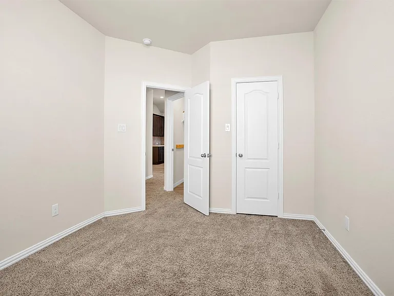 223 Shoreview Dr — Photo 24