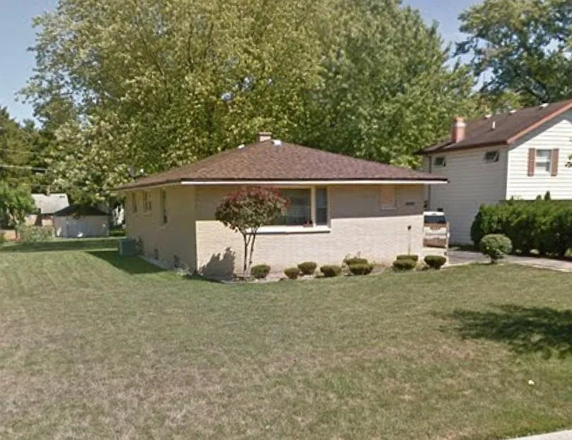 3239 Gideon Ave photo 1