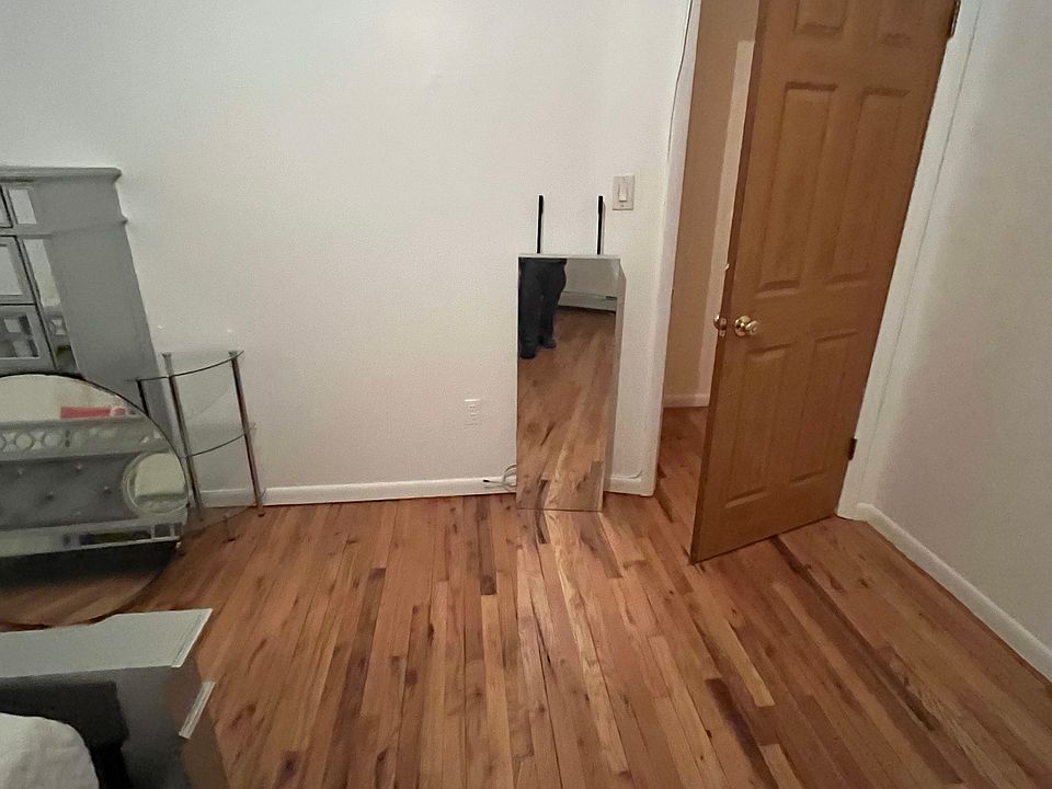 1st image of 3400 Ely Ave