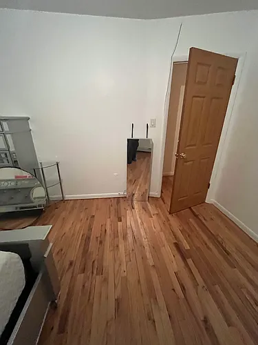 3232 Ely Ave #3 Photo 1