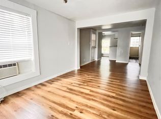 911 Byrne St APT 8, Houston, TX 77009