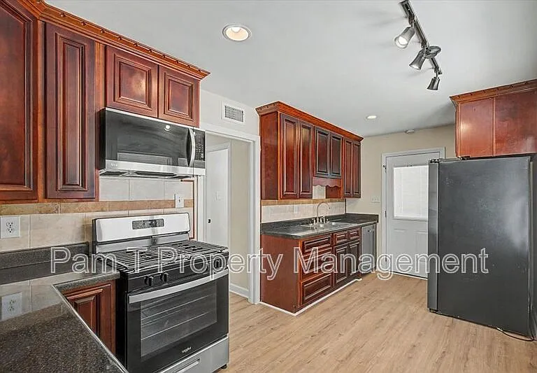 102 Juniper Cir — Photo 9