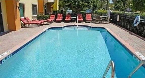 5th image of 2201 Mariner Dr APT 205