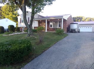 3039 Parham Dr, Roanoke, VA 24014