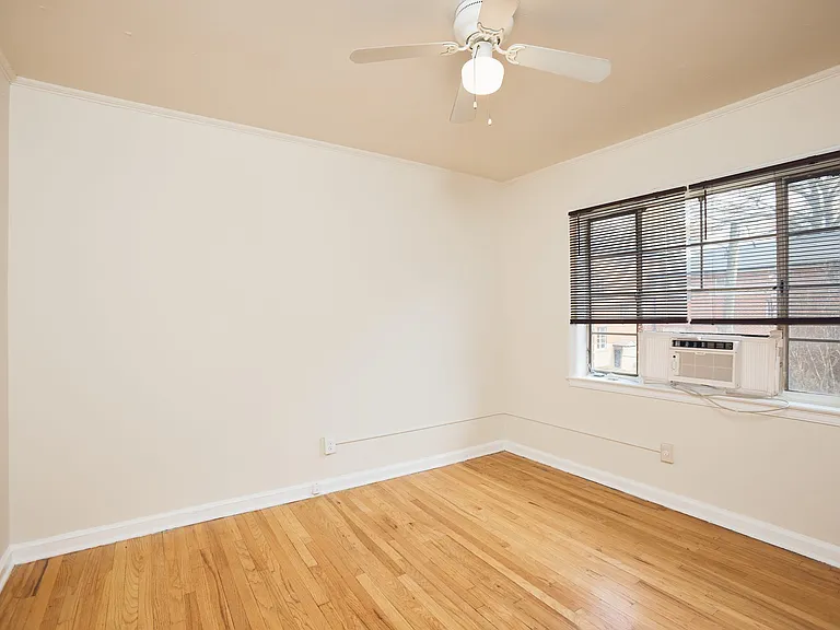 1347 Briarwood Dr NE #3 — Photo 3