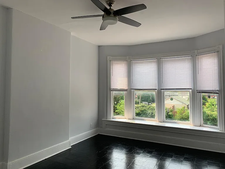 219 W Hill St #2 — Photo 4