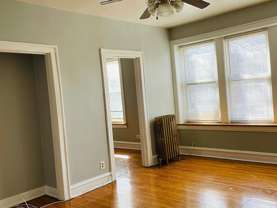 1st image of 7456 S Eberhart Ave #206