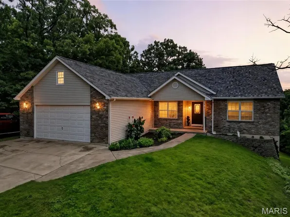 12 Sumter Dr, Hillsboro, MO 63050