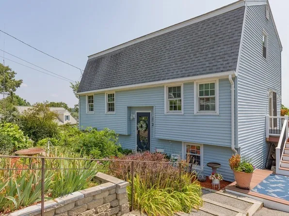 29 Mulcahy Ln, Billerica, MA 01821