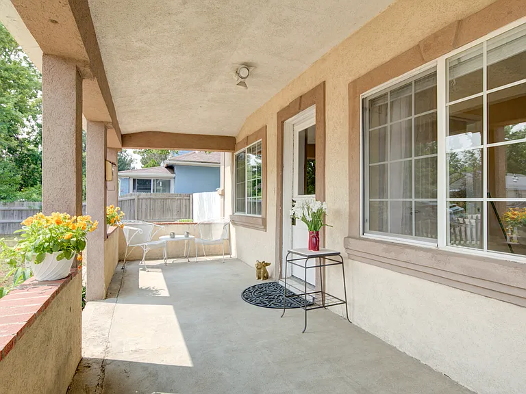4987 Grove St — Photo 17