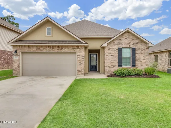 215 Starlight Dr, Lafayette, LA 70501