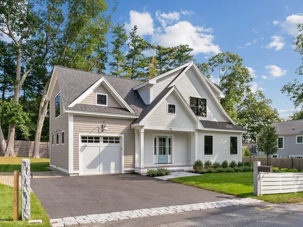 31 Underwood Road, Falmouth, ME 04105