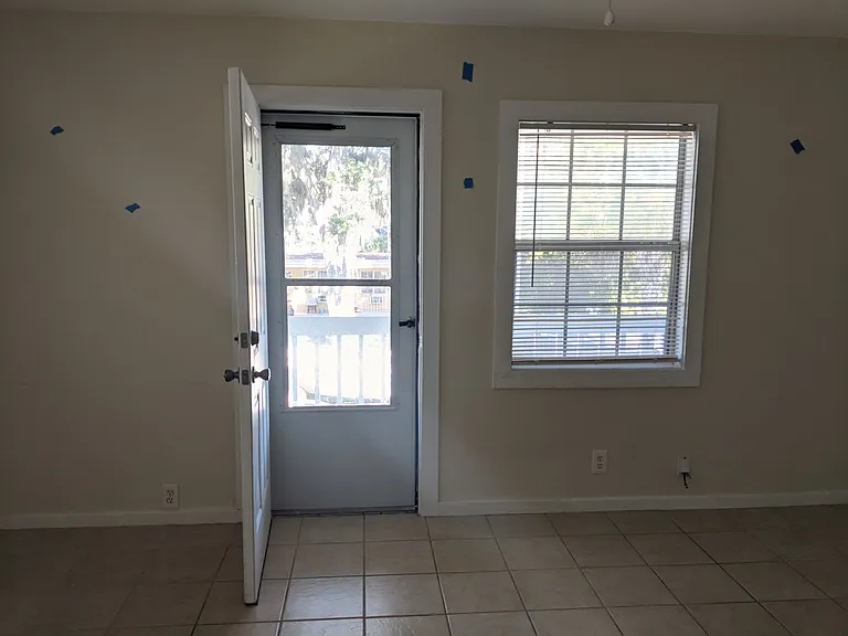 127 W Gardiner Ct #2 — Photo 6