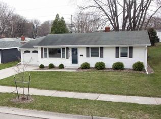 1345 Holiday Ave, Green Bay, WI 54304