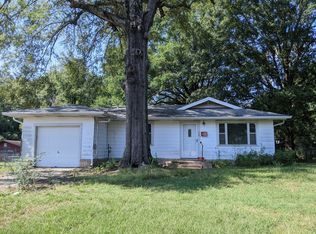 209 S Edgar St, Fordyce, AR 71742