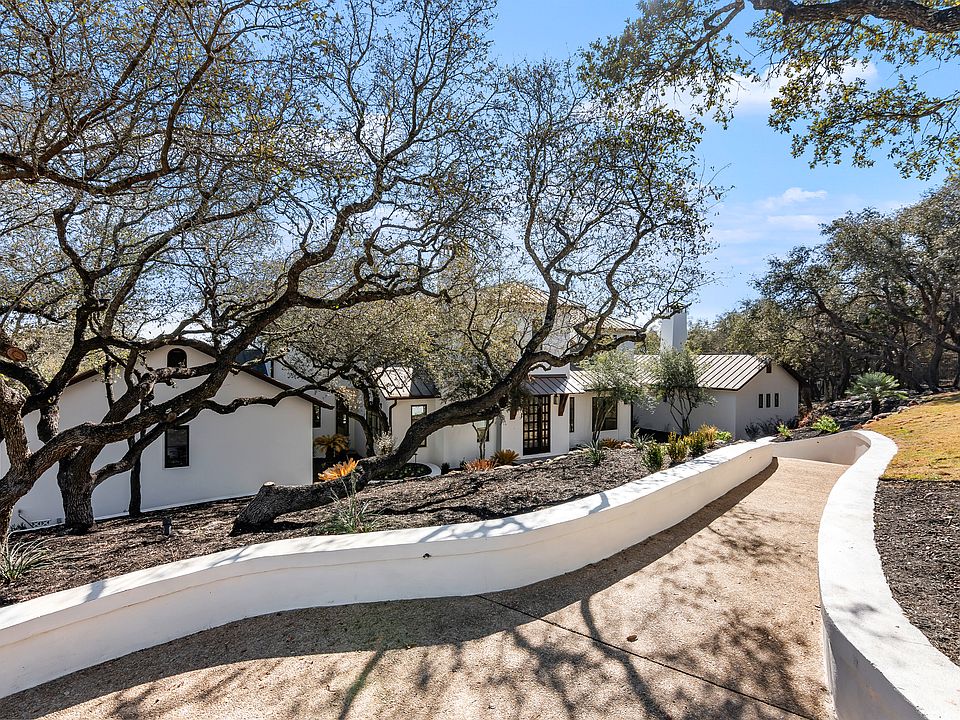 1st image of 43 Galleria Dr