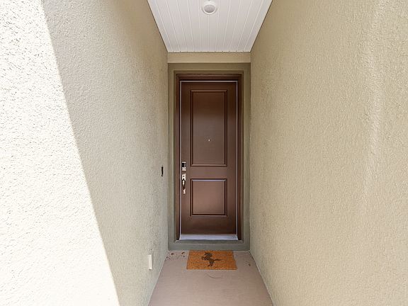 3rd image of 3335 NW 52nd Avenue Rd