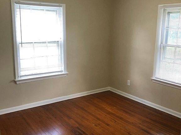 5th image of 379 N Roosevelt Ave APT 5