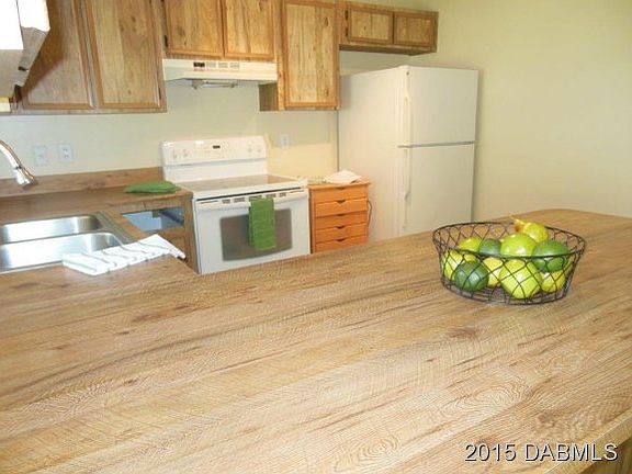 3rd image of 1303 W Dexter Dr