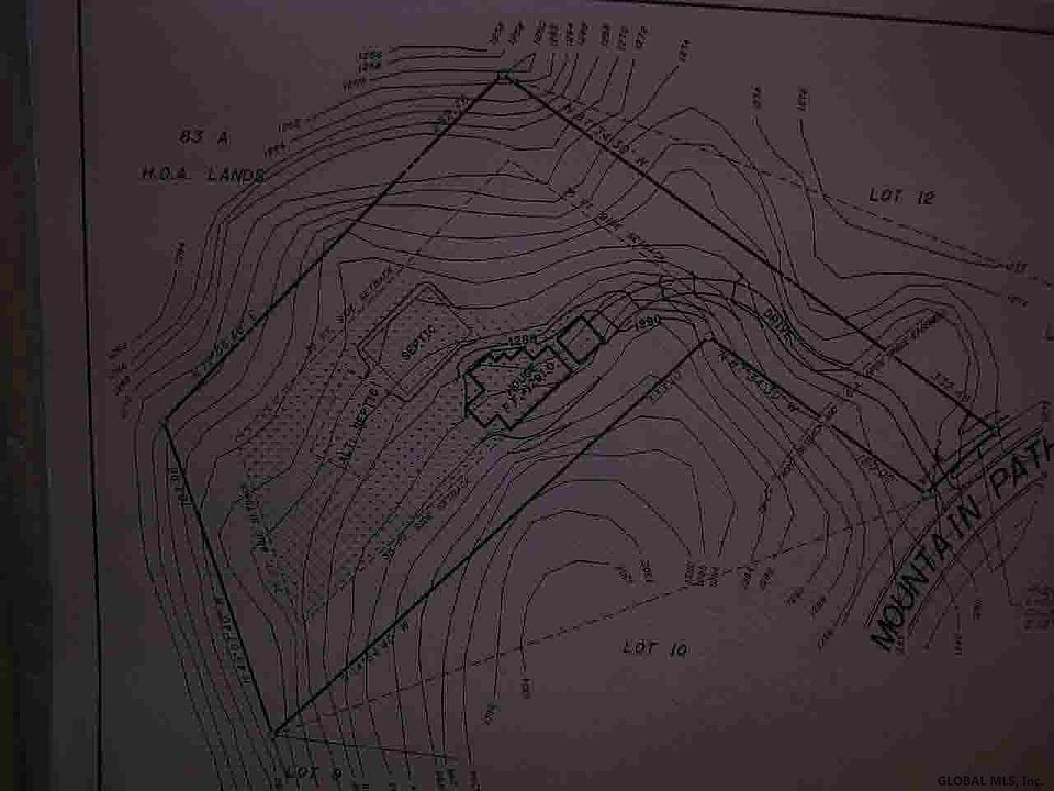 1st image of 85 Mountain Path