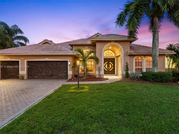 6682 Segovia Way, Pembroke Pines, FL 33331