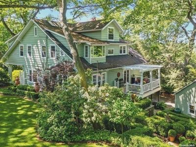 24 Overlook Drive, Port Washington, NY, 11050