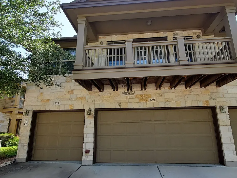 1310 W Parmer Ln #1701