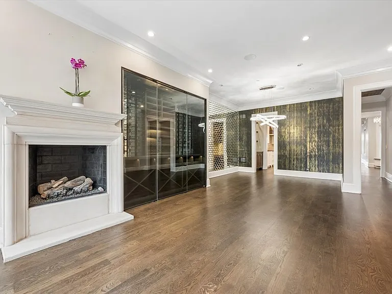 458 W Deming Pl — Photo 4