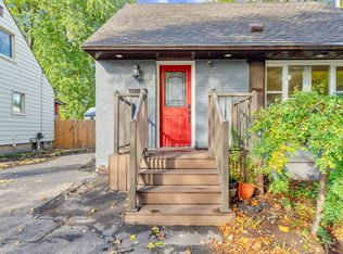 13 Lewis St, Hamilton, ON L8H6C3