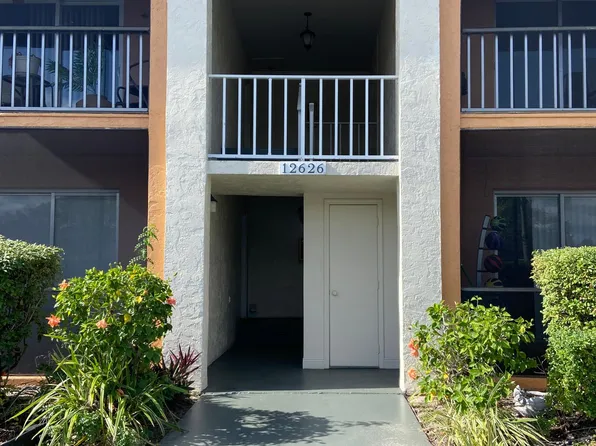 12626 Kenwood Ln APT A, Fort Myers, FL 33907