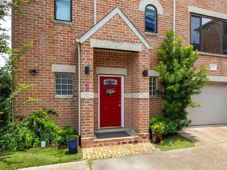 5207 Cornish St — Photo 3