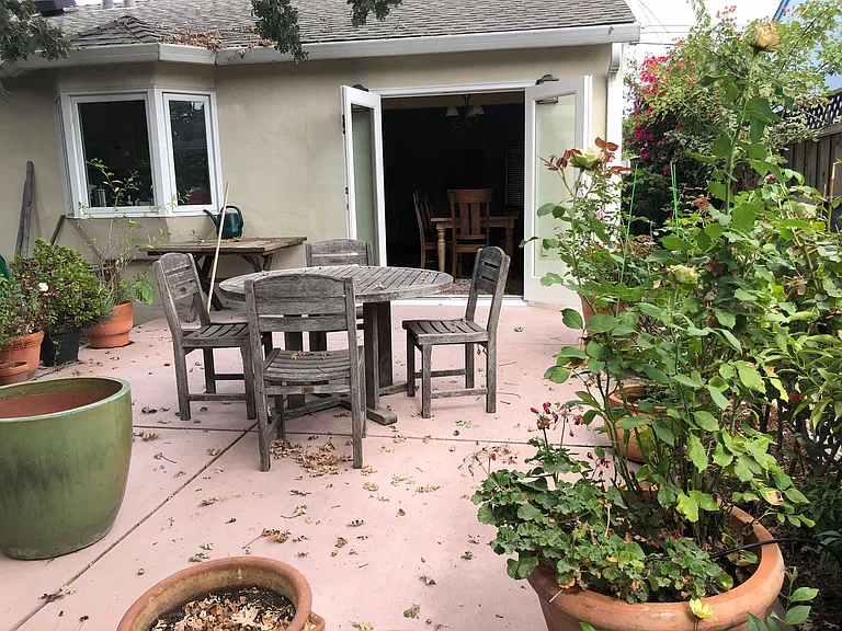 944 Johnson St — Photo 18