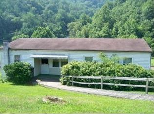 140 Seasons Ln, Gate City, VA 24251