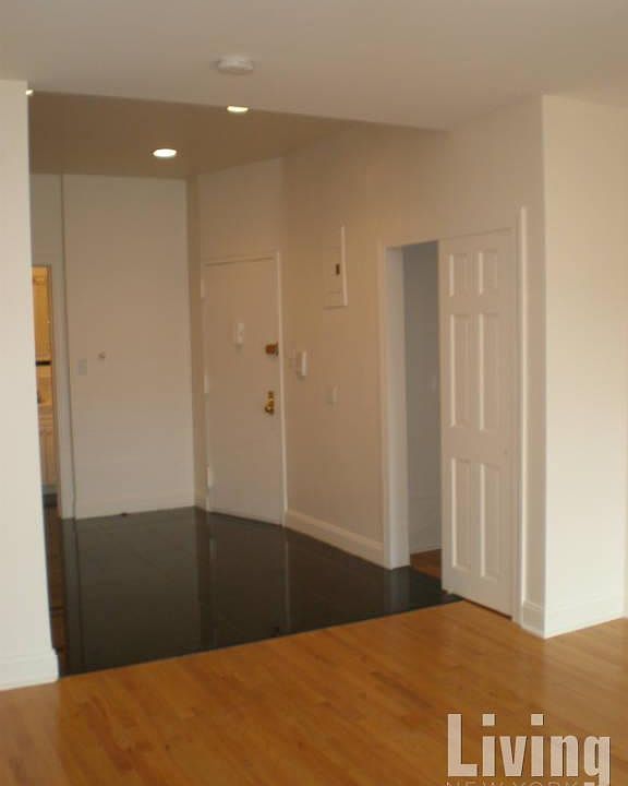 2nd image of 946 Columbus Ave #4B