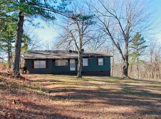 8017 Hilltop Dr, Rogers, AR 72756