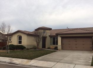 11906 Clayton Ln, Victorville, CA 92392